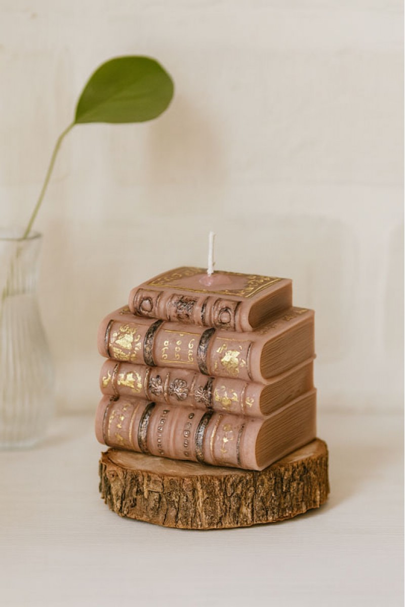 Ароматна Свещ „Vintage Books“